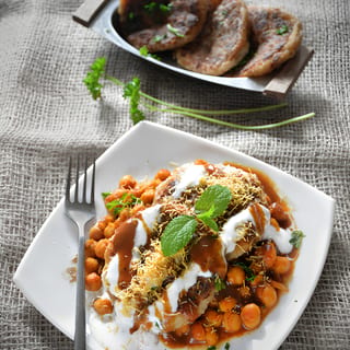 Aloo Tikki Chaat