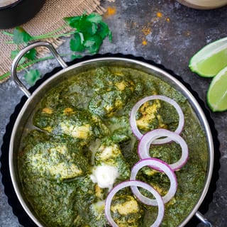 Saag Chicken (Palak)